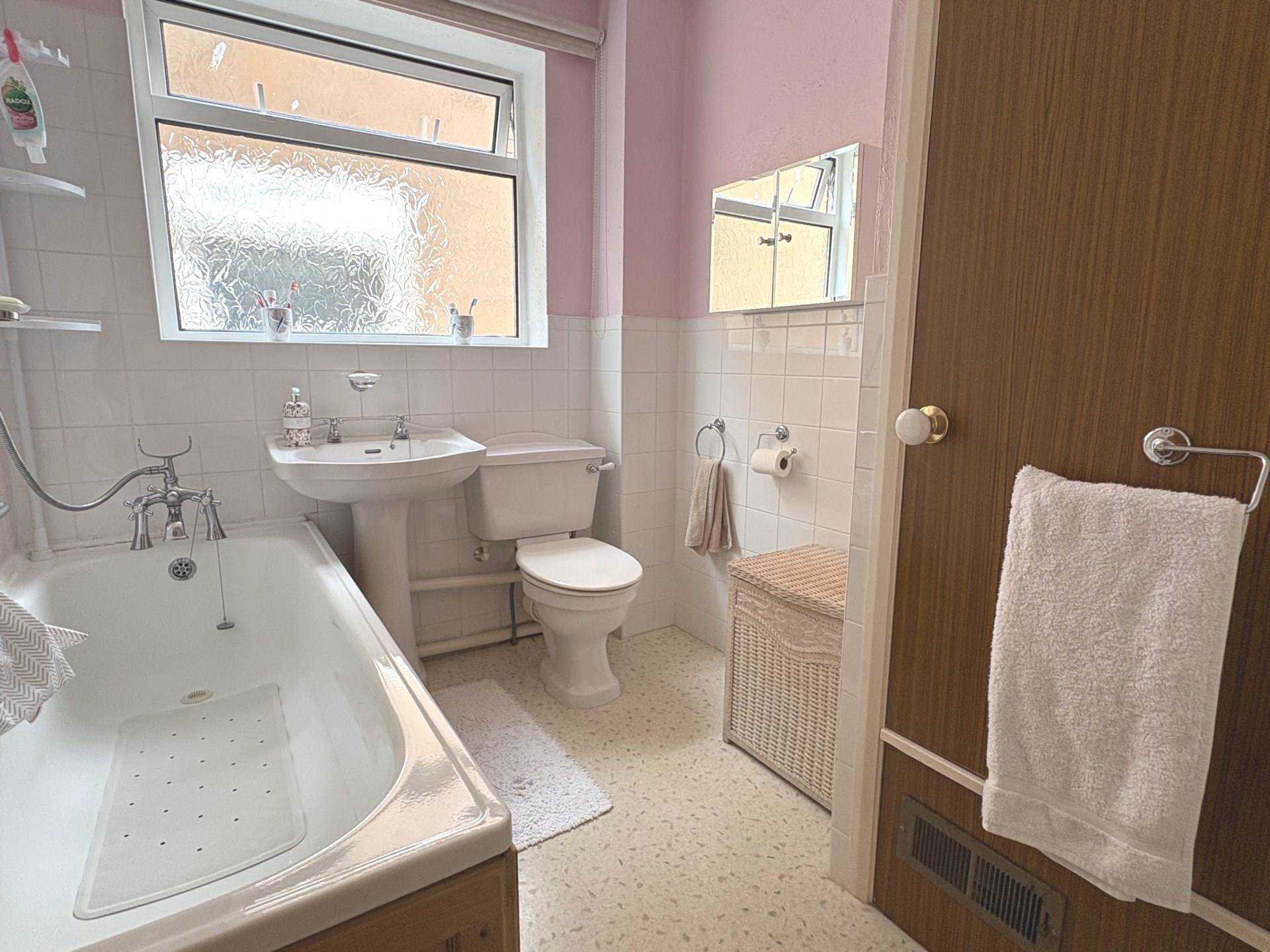 Higher Rise, High Crompton, Image 16