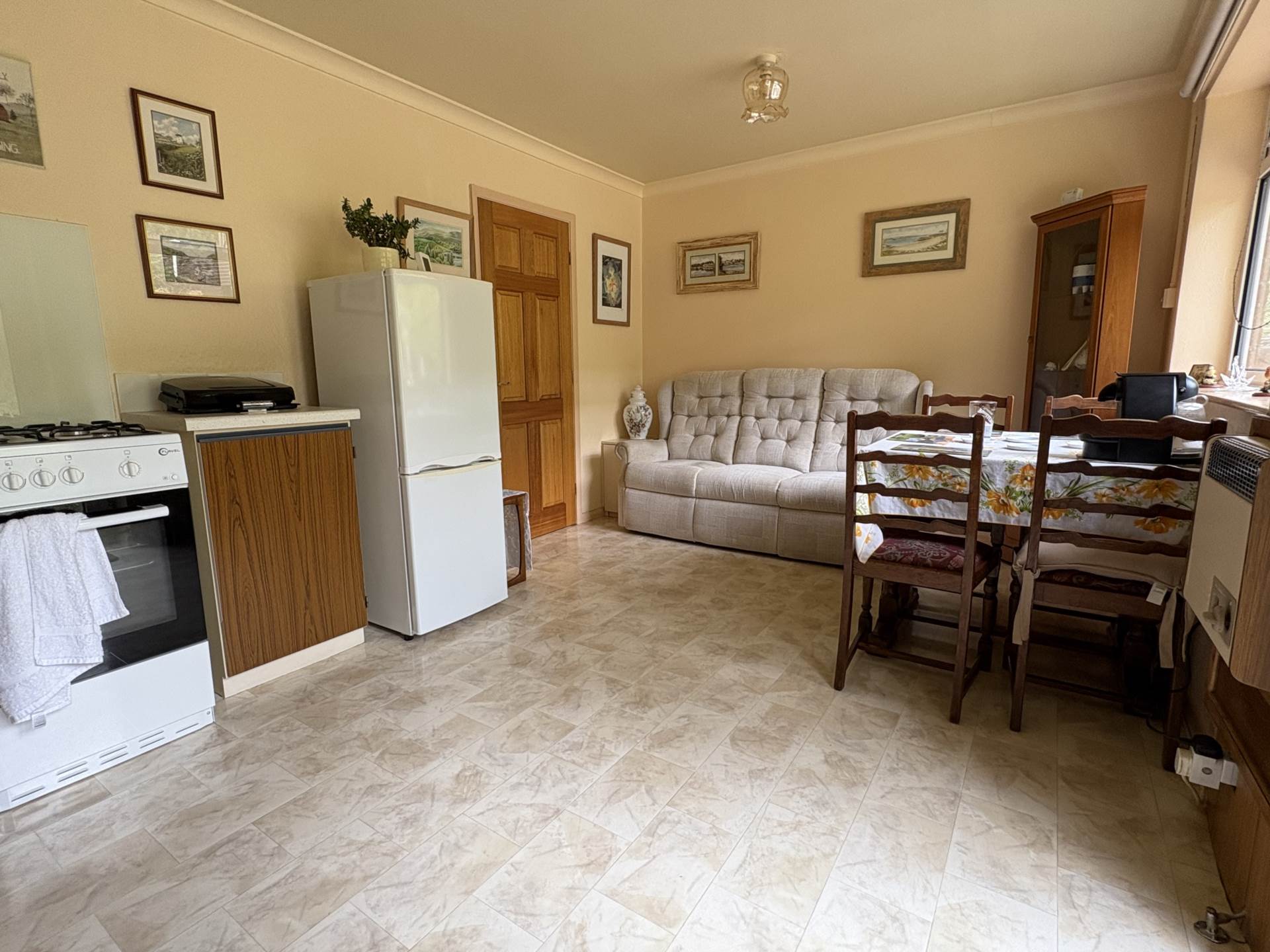 Higher Rise, High Crompton, Image 8