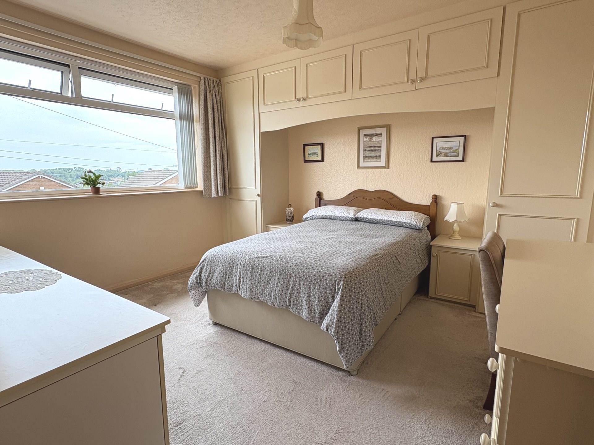 Higher Rise, High Crompton, Image 9