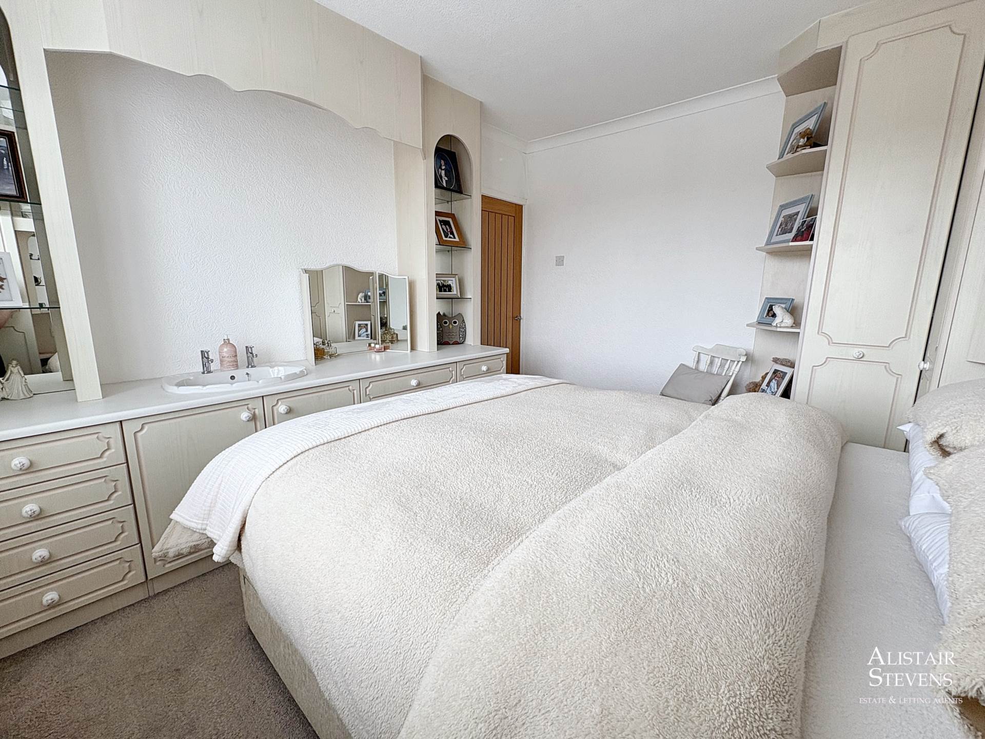Highfield Drive, Middleton, Image 11