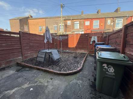 Stoneleigh Street, Derker, Image 12