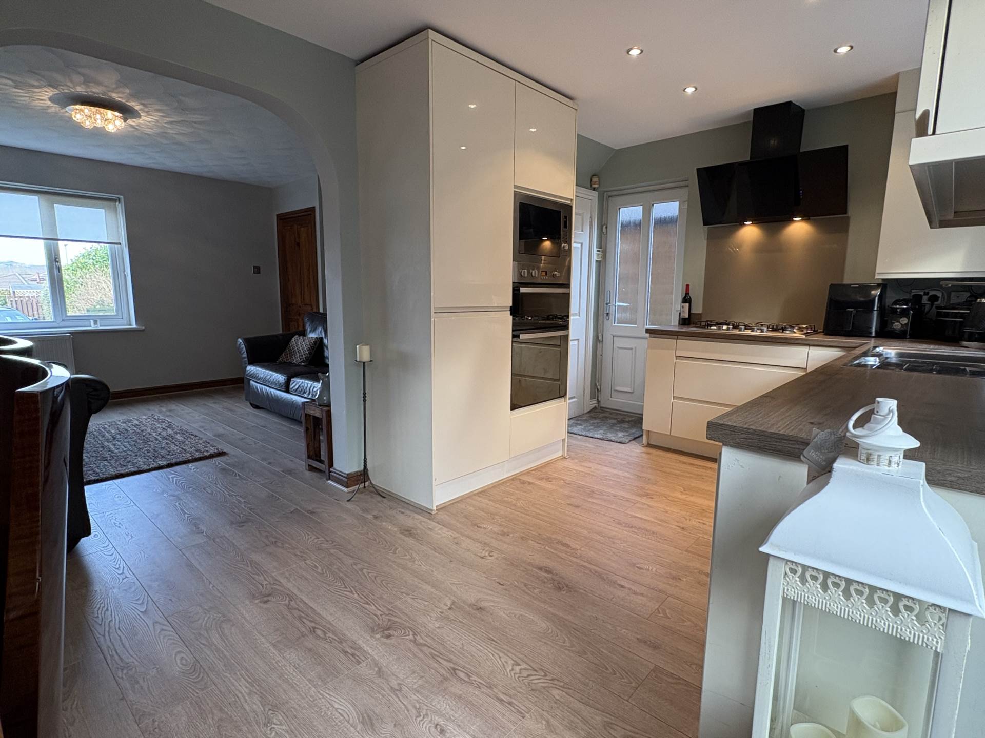 Sandown Close, Oldham, Image 5