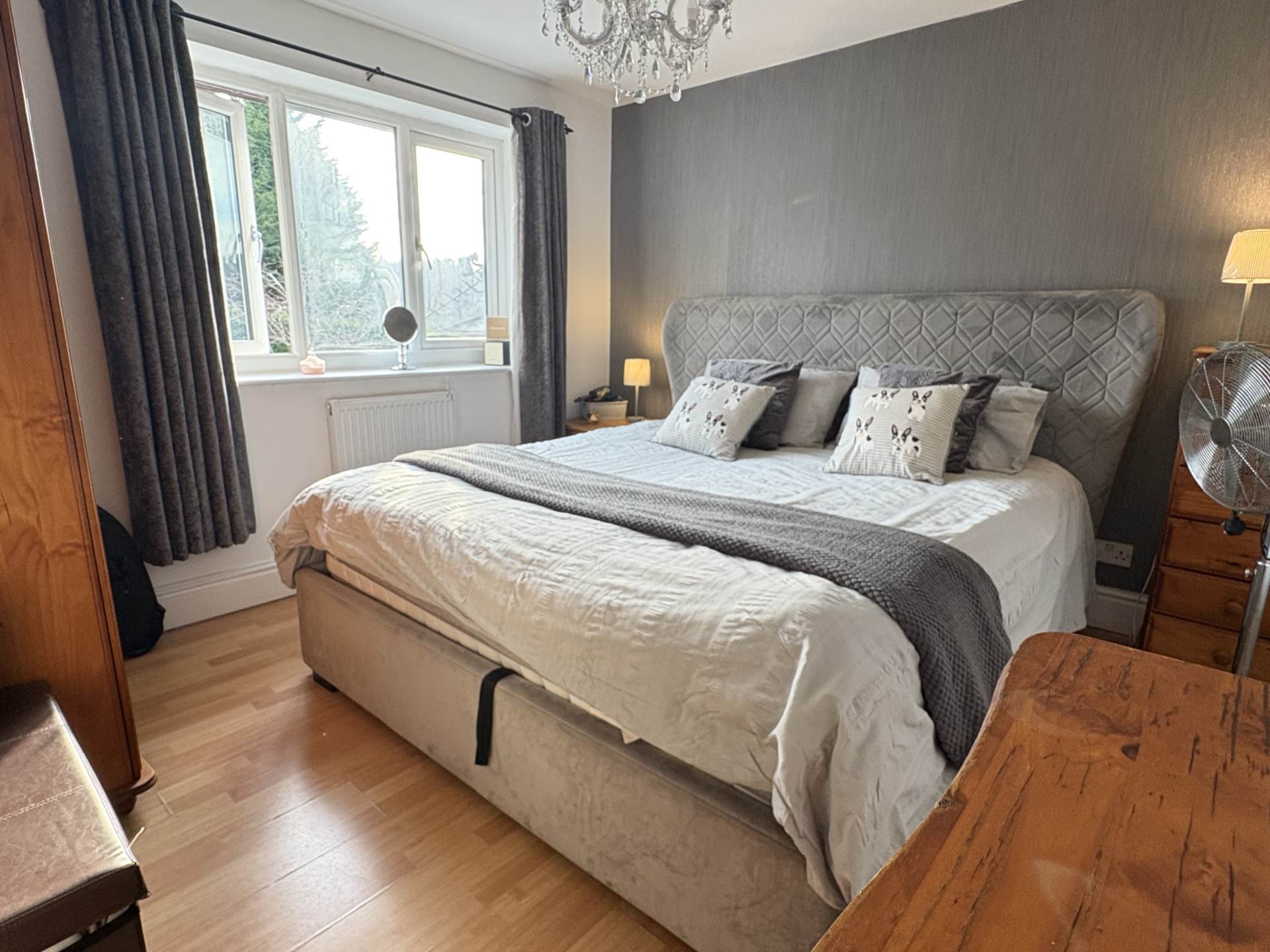 Sandown Close, Oldham, Image 9