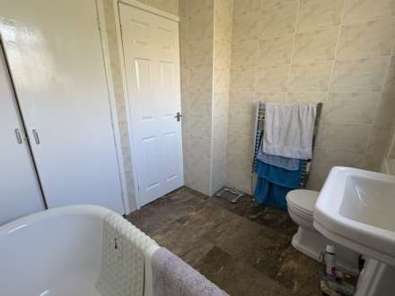 Beechwood Drive, Royton, Image 16