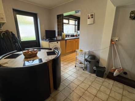 Beechwood Drive, Royton, Image 6