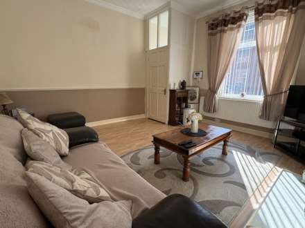 Mellalieu Street, Royton, Image 4