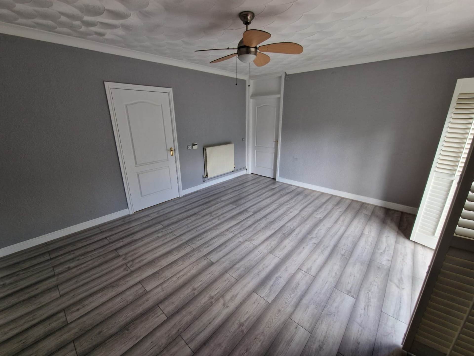 Midge Hall Drive, Bamford, Image 11
