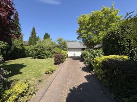 Midge Hall Drive, Bamford