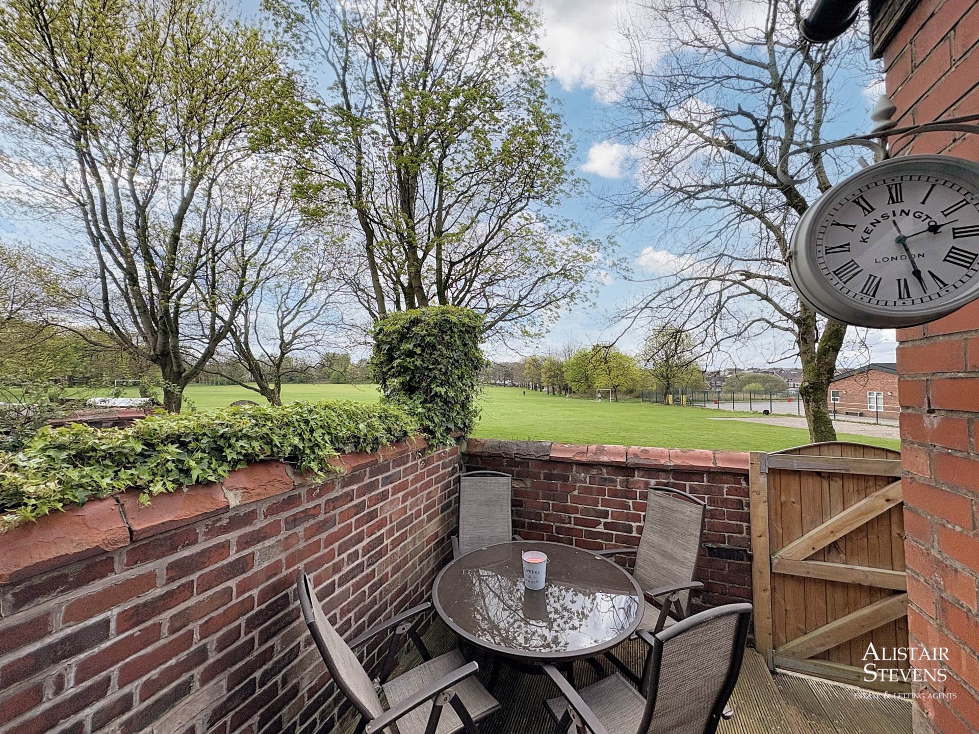 Blackshaw Lane, Royton, Image 14