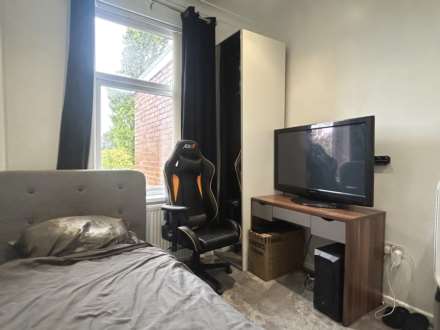 Shepherd Street, Royton, Image 11