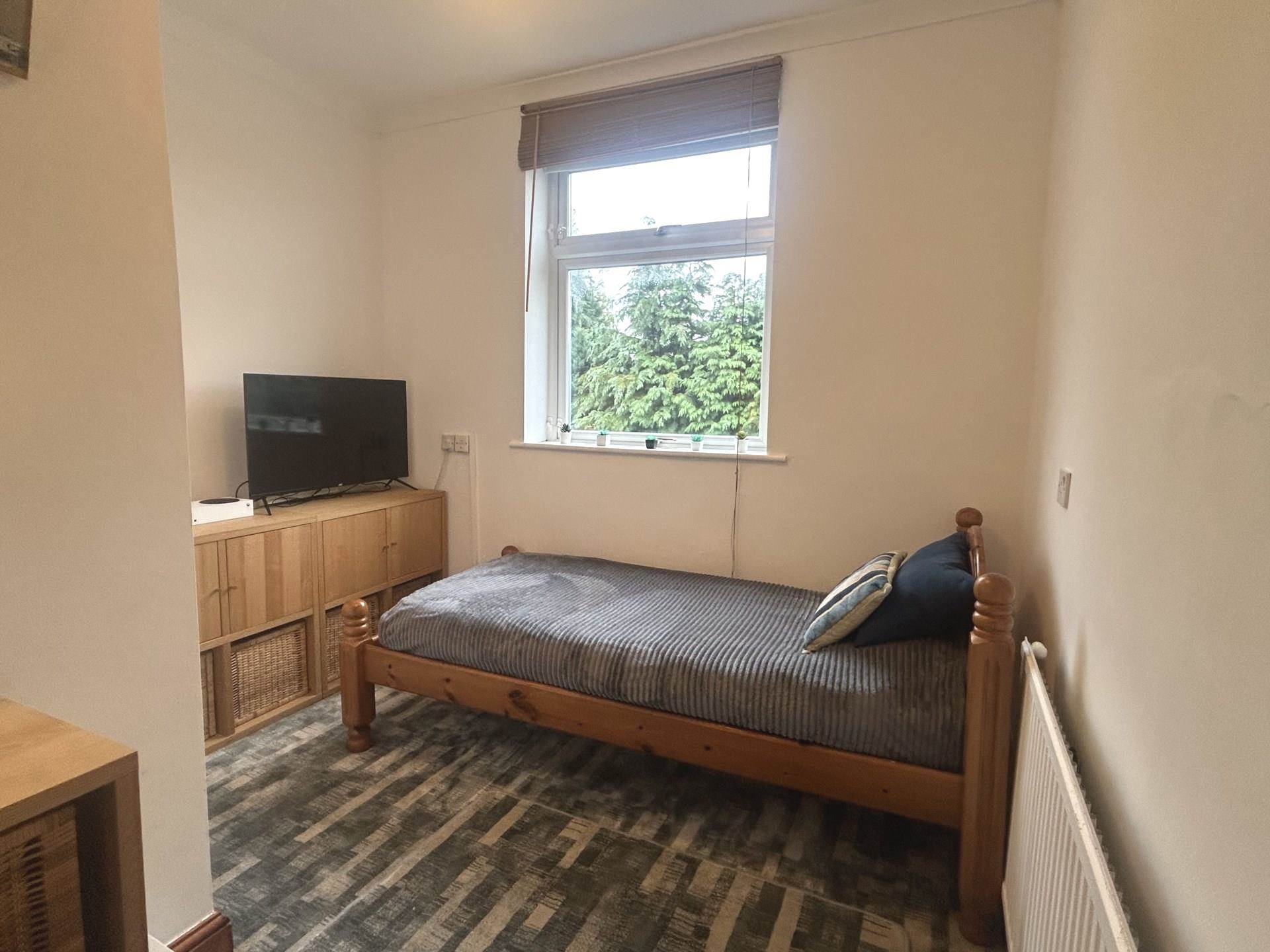 Counthill Road, Oldham, Image 9