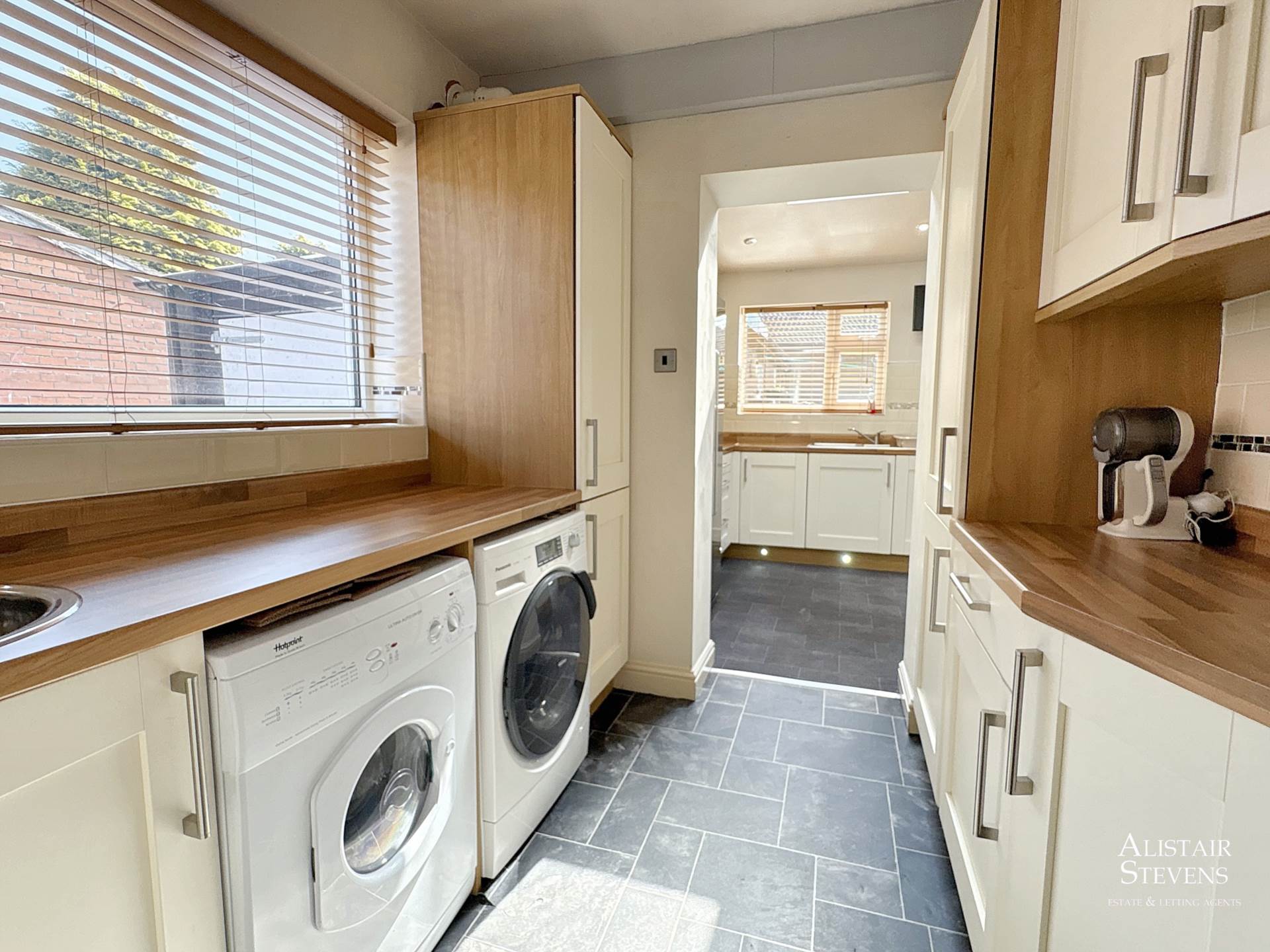 Ripponden Road, Oldham, Image 9