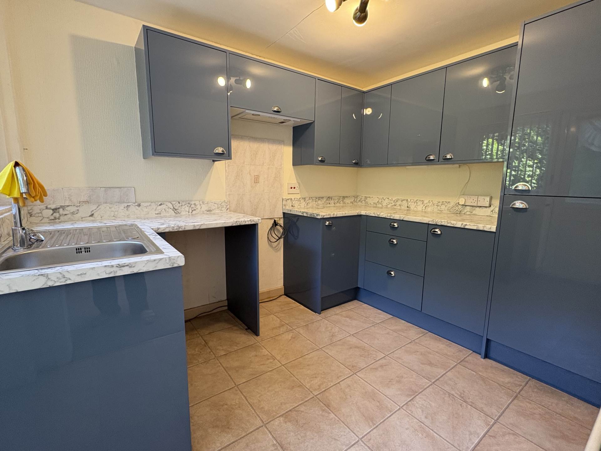 Harewood Drive, Royton, Image 3