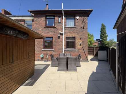 Hall Street, Royton, Image 14