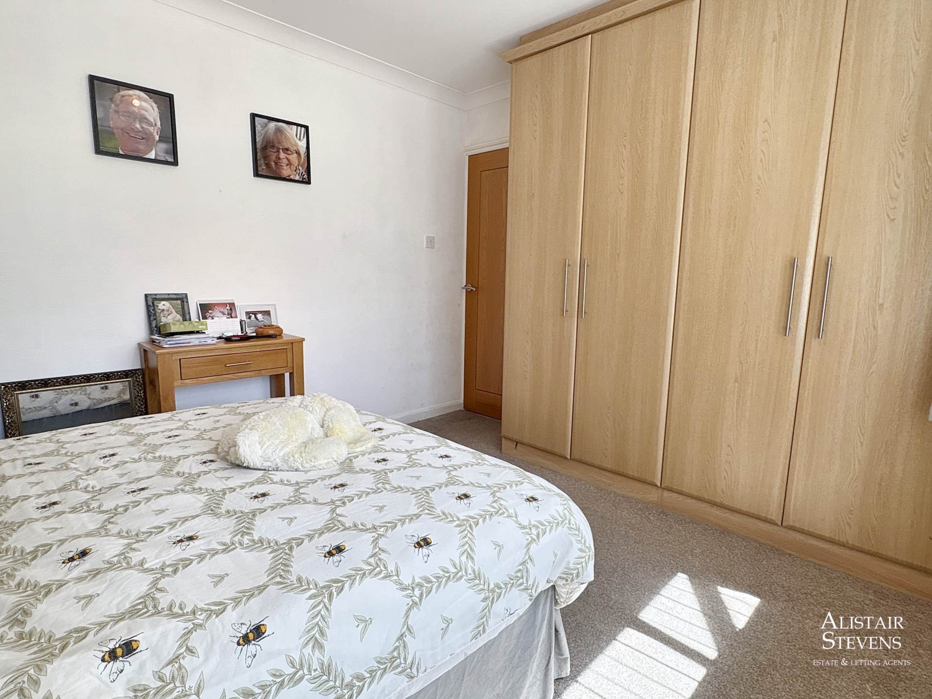 Highlands Road, High Crompton, Image 11