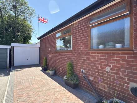 Highlands Road, High Crompton, Image 17