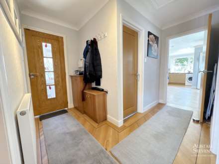 Highlands Road, High Crompton, Image 4
