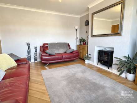 Highlands Road, High Crompton, Image 5