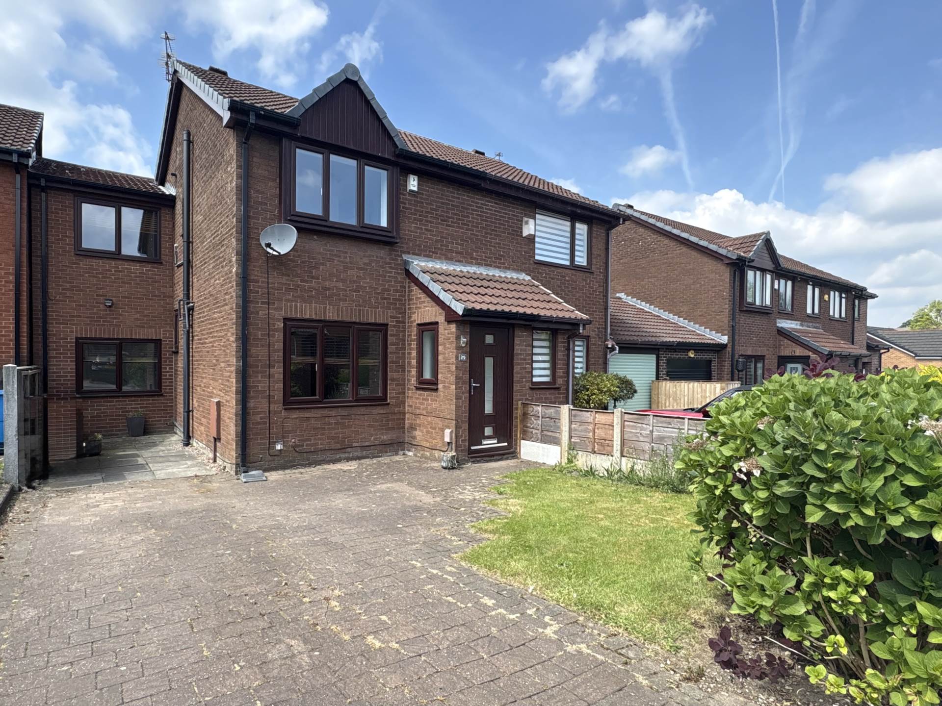 Farholme, Royton, Image 1
