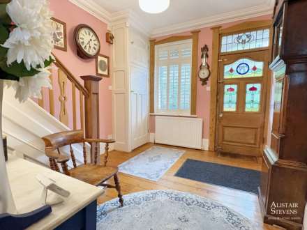 Dogford Road, Royton, Image 2