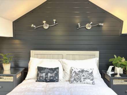 Dogford Road, Royton, Image 26