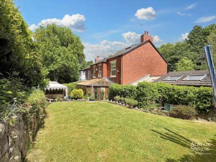 Dogford Road, Royton, Image 28