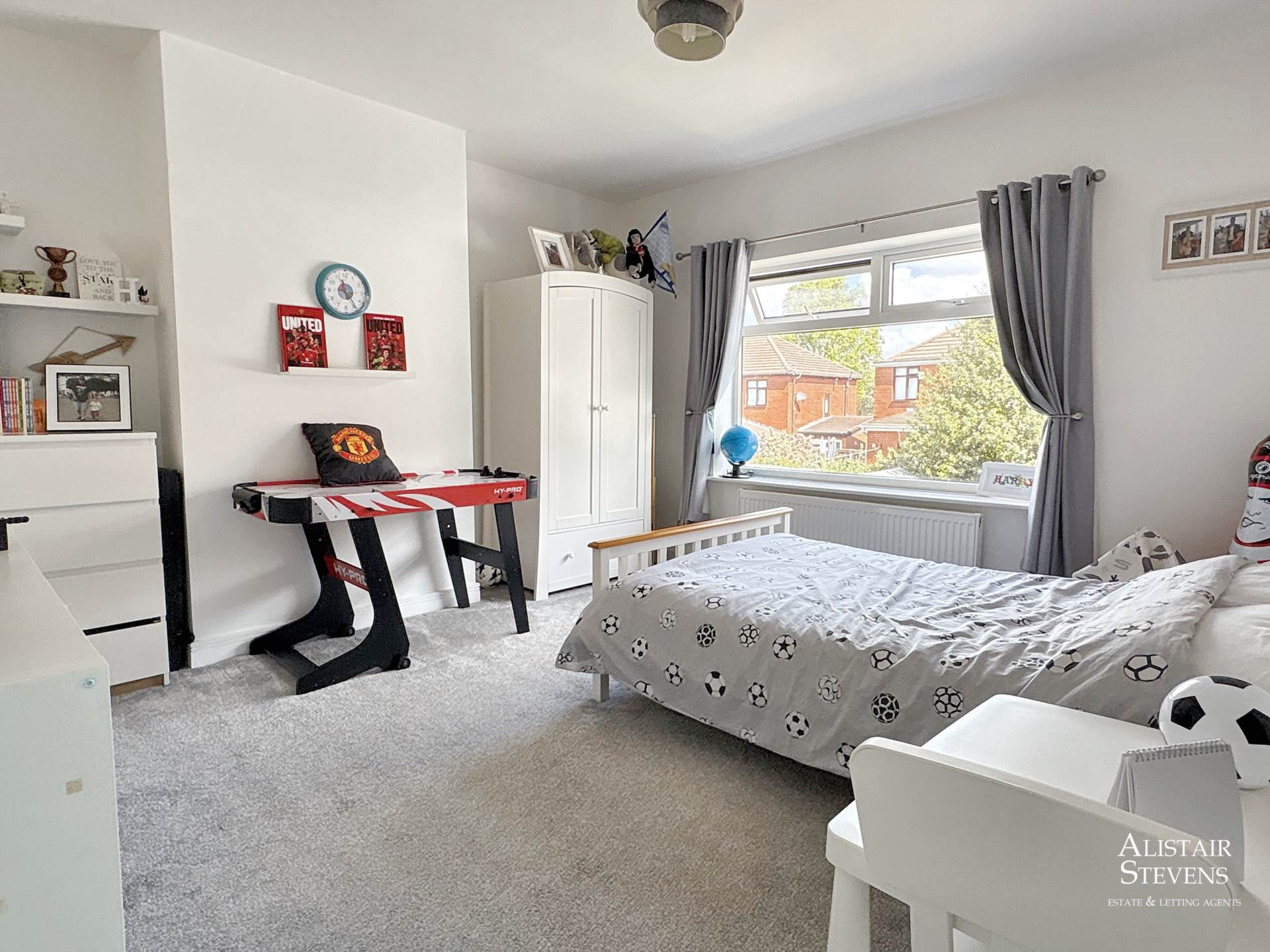 Burnley Lane, Chadderton, Image 17