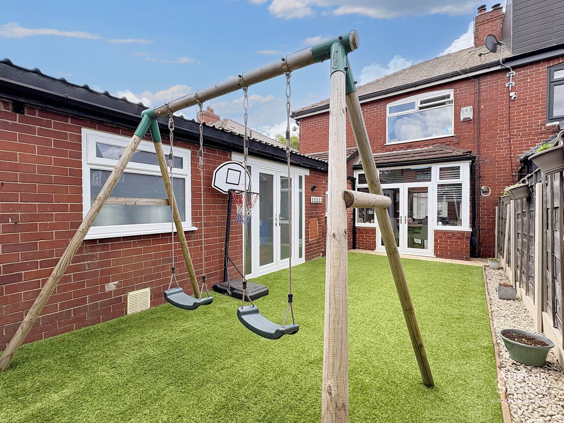 Burnley Lane, Chadderton, Image 23