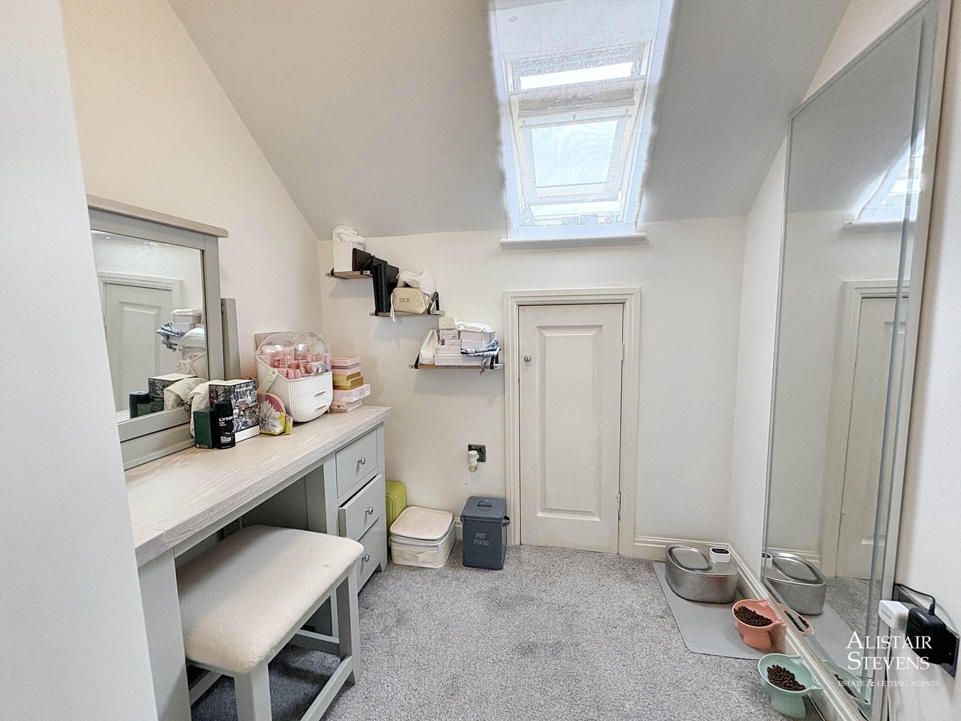 Windmill Close, Royton, Image 15
