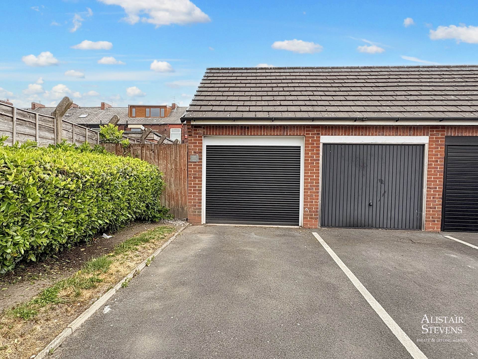 Windmill Close, Royton, Image 19