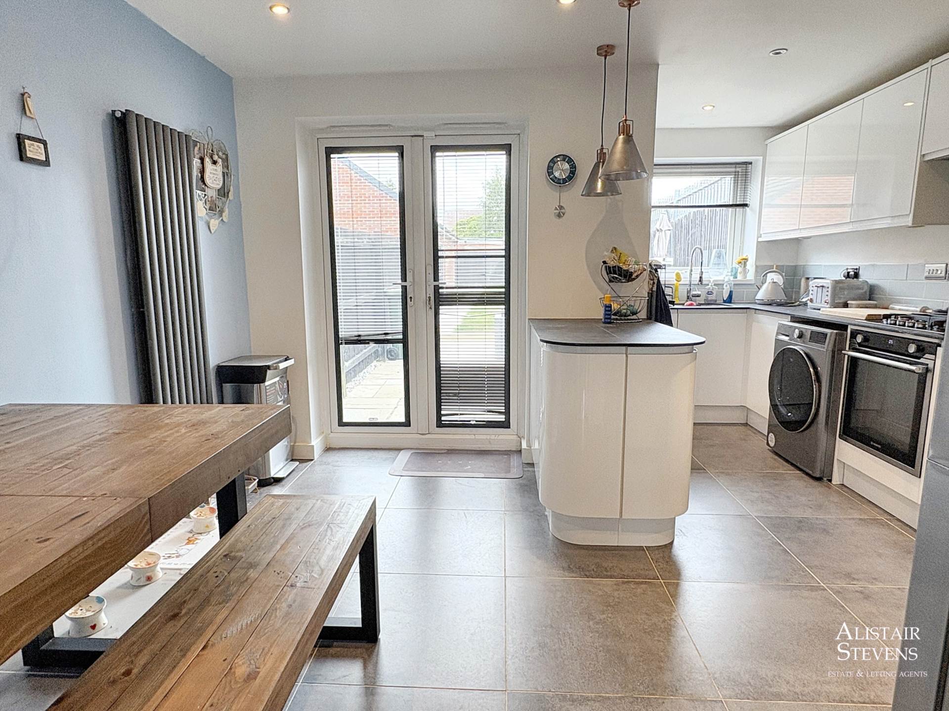 Windmill Close, Royton, Image 3