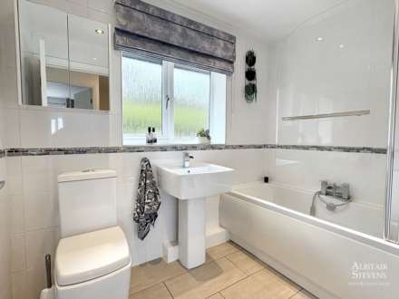 Highfield Drive, Royton, Oldham, Image 21