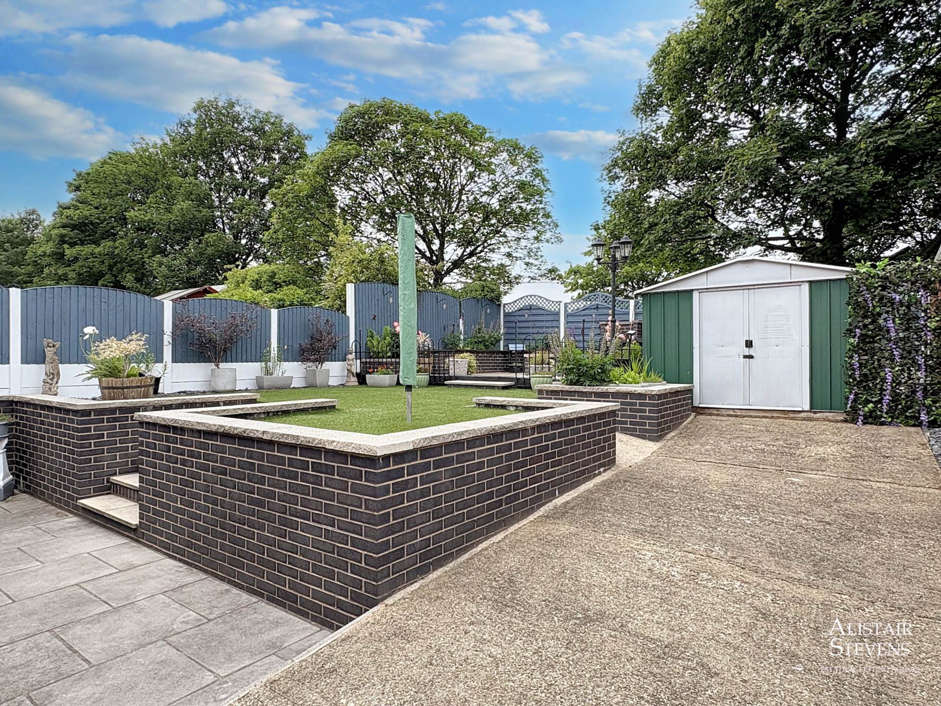 Edward Road, Shaw, Image 17