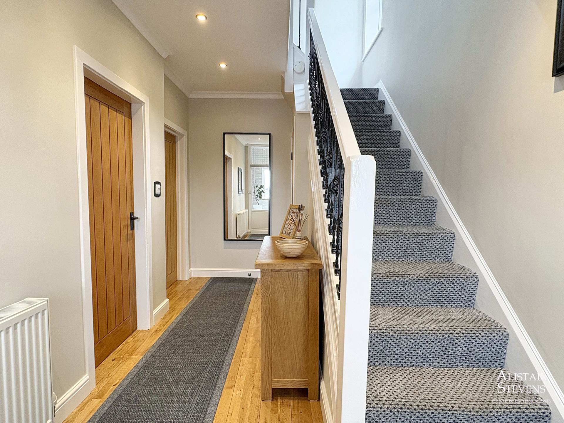 Edward Road, Shaw, Image 4