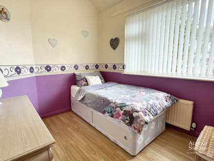 Bromley Avenue, Royton, Image 10