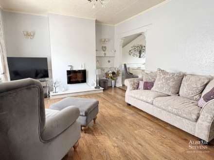 Bromley Avenue, Royton, Image 2