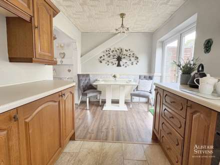 Bromley Avenue, Royton, Image 3