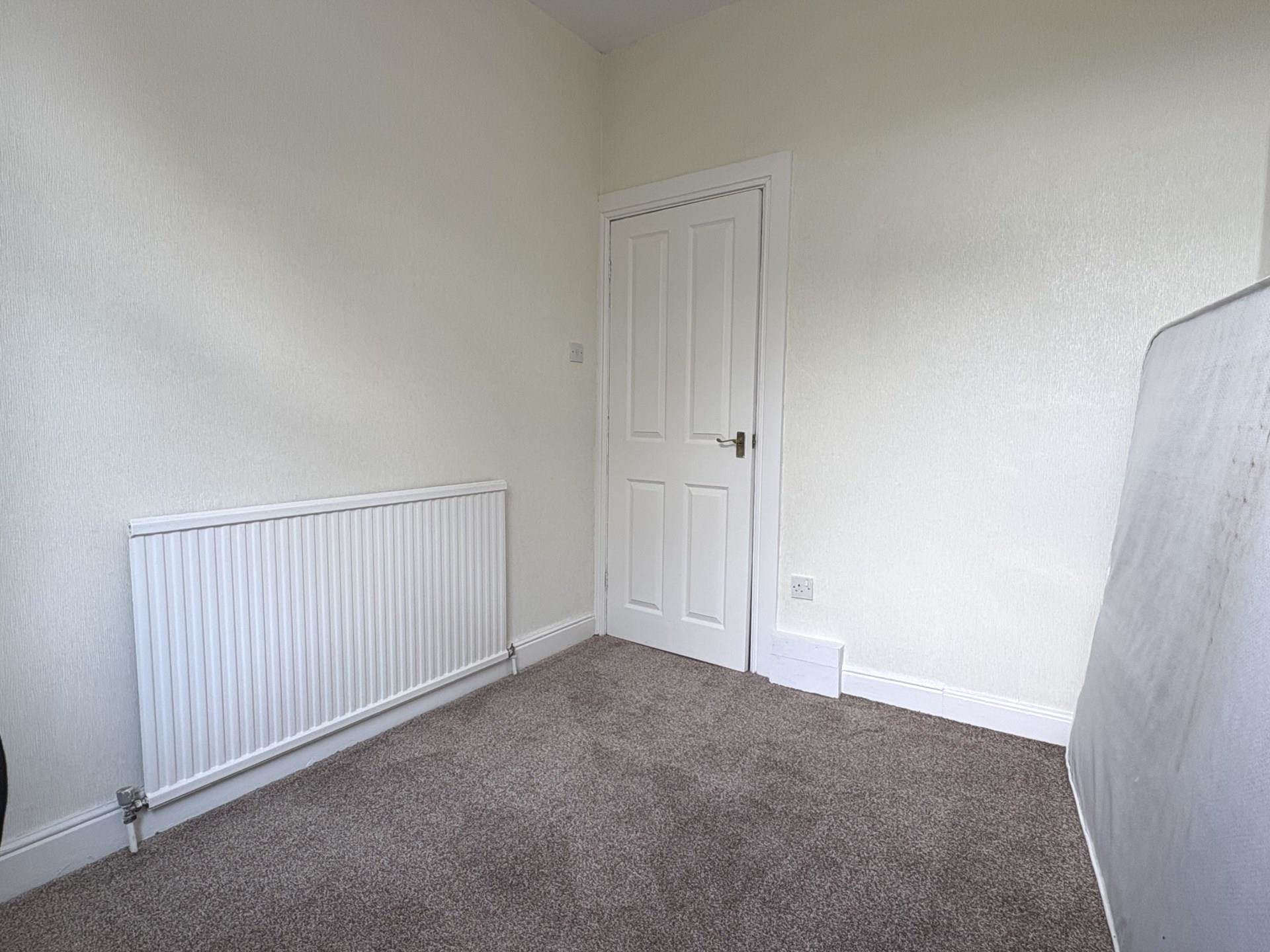 Rochdale Road, Royton, Image 15