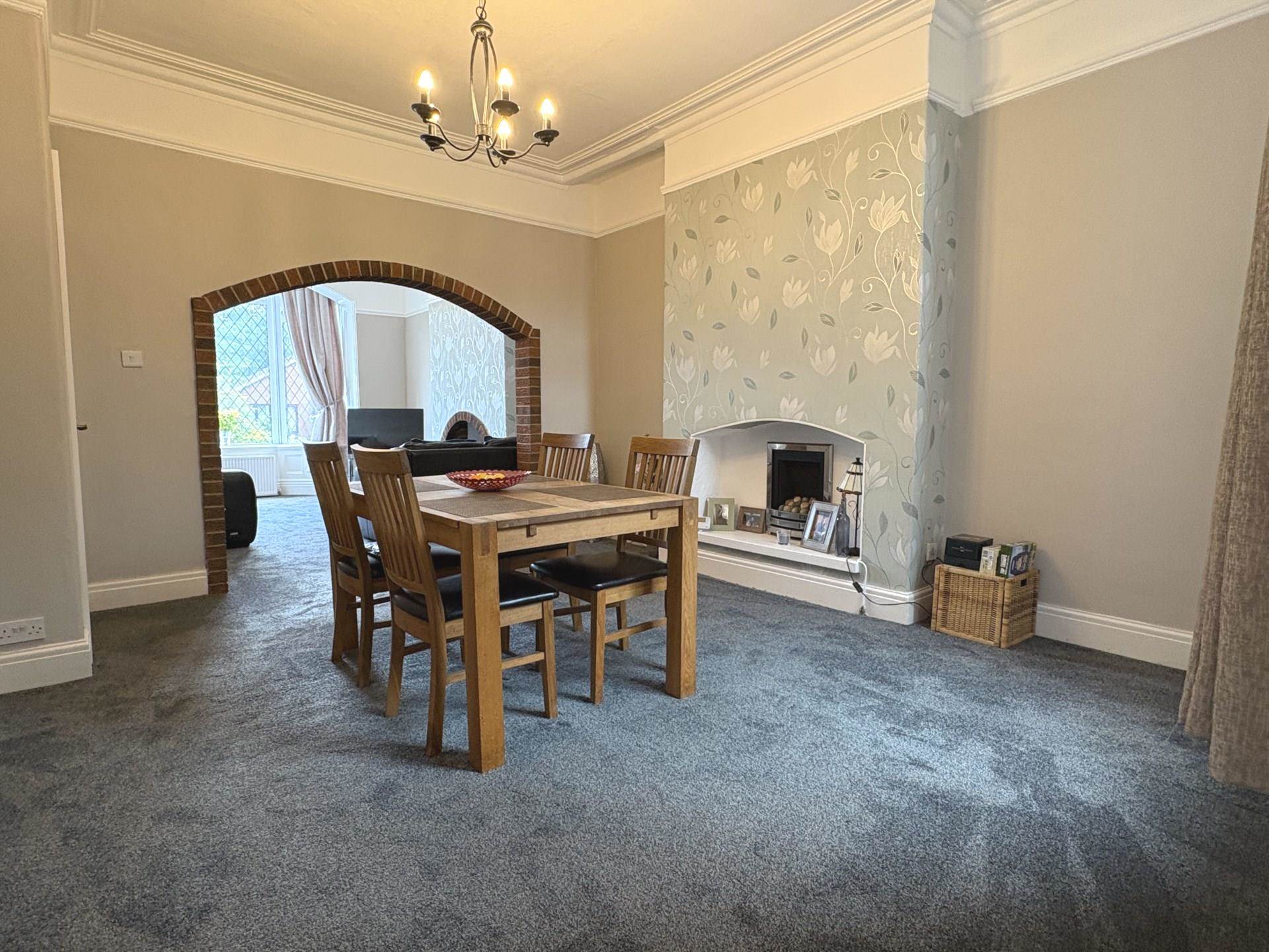 Rochdale Road, Royton, Image 6