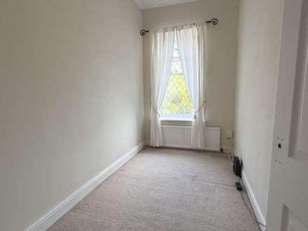 Rochdale Road, Royton, Image 16