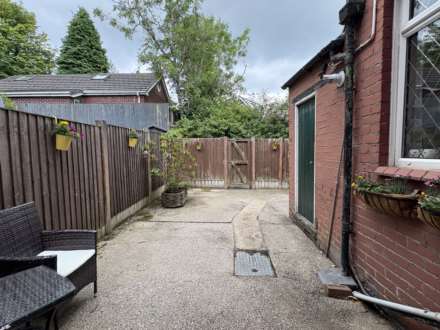 Rochdale Road, Royton, Image 20