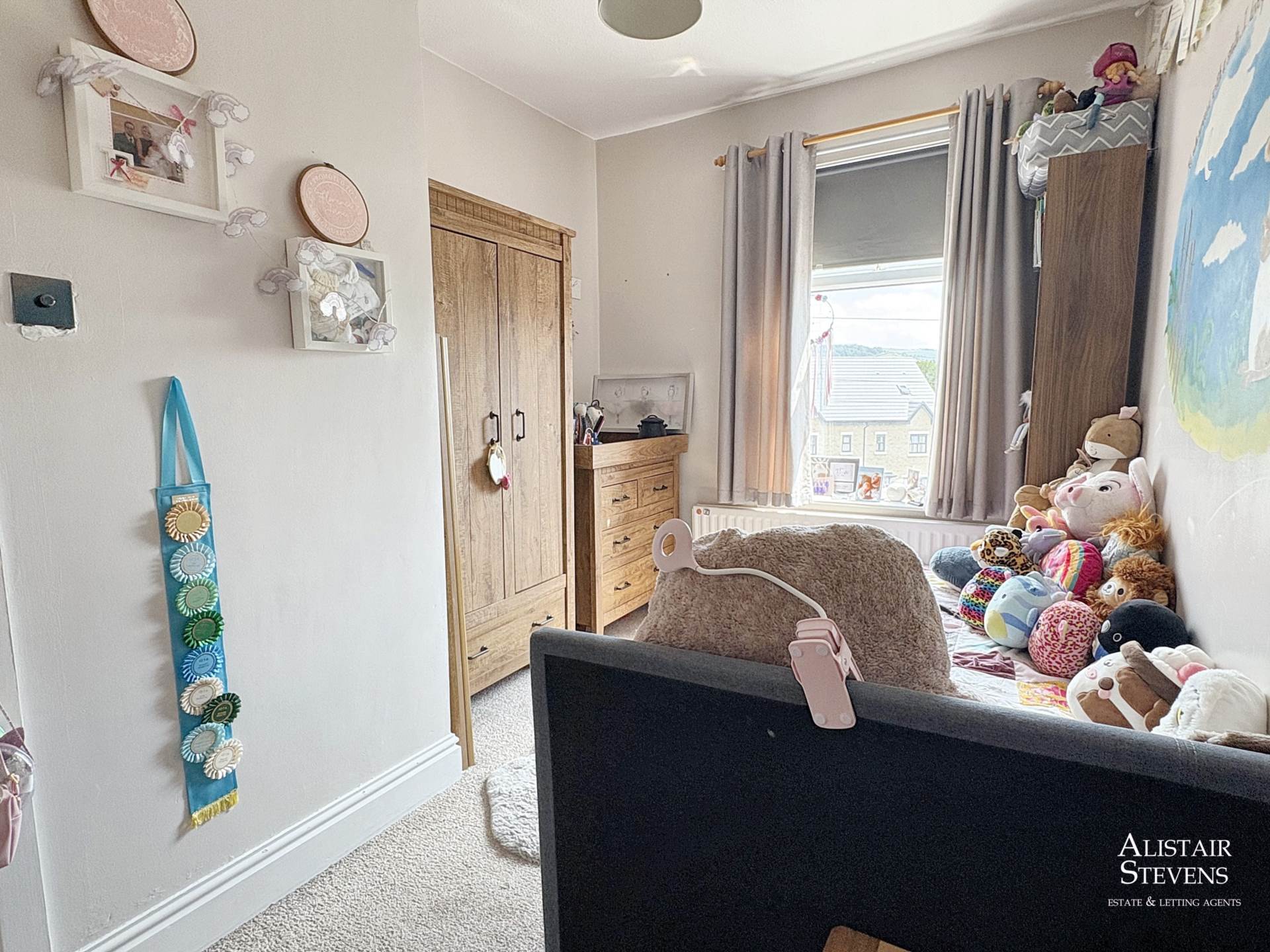 Victoria Street, Shaw, Image 10