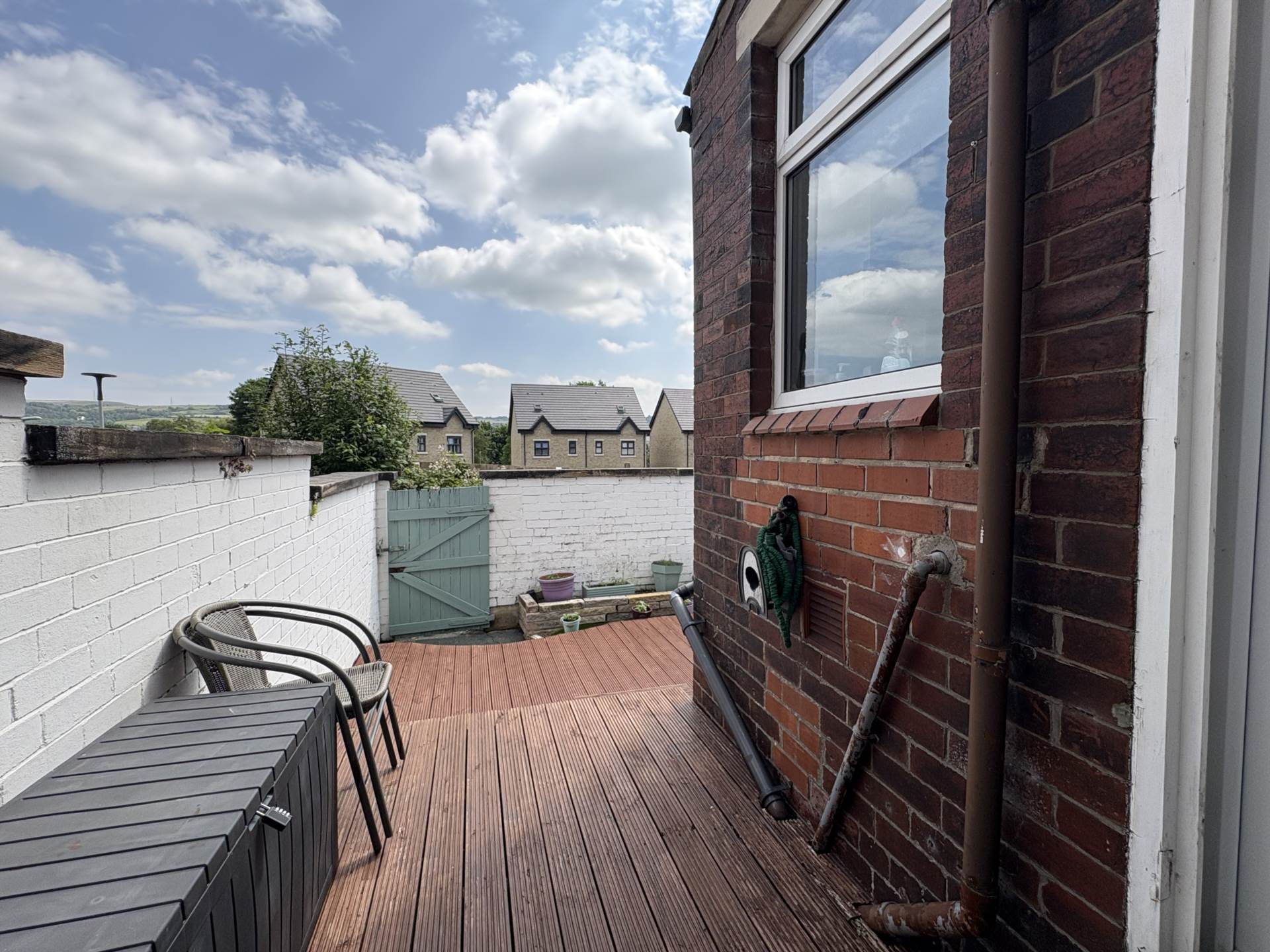 Victoria Street, Shaw, Image 12