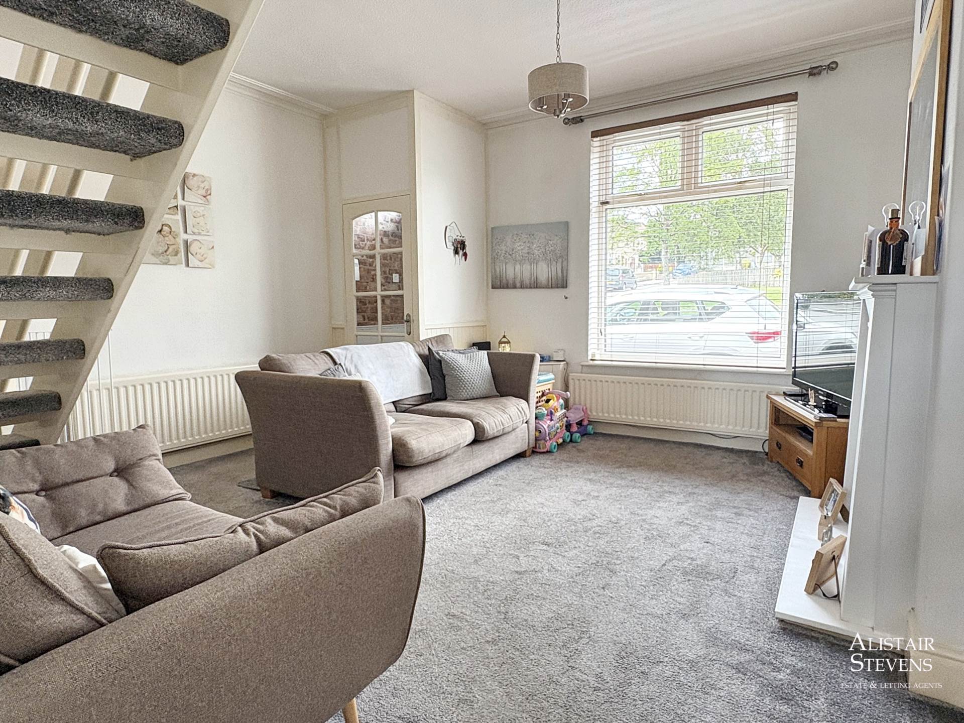 Victoria Street, Shaw, Image 2