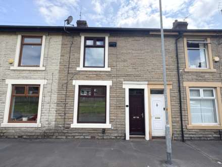 Victoria Street, Shaw, Image 1