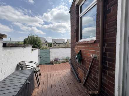 Victoria Street, Shaw, Image 12