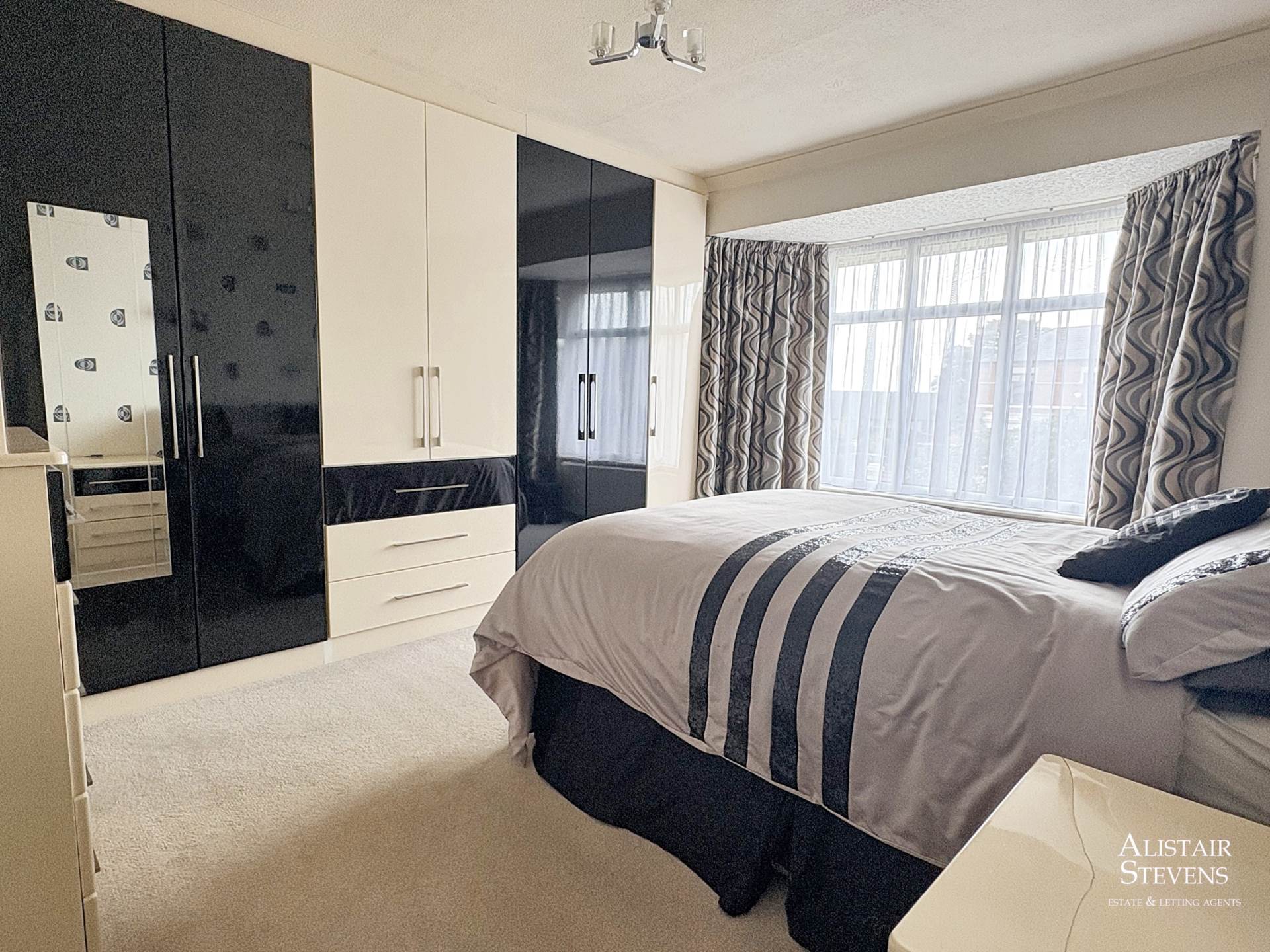 Ripponden Road, Oldham, Image 8
