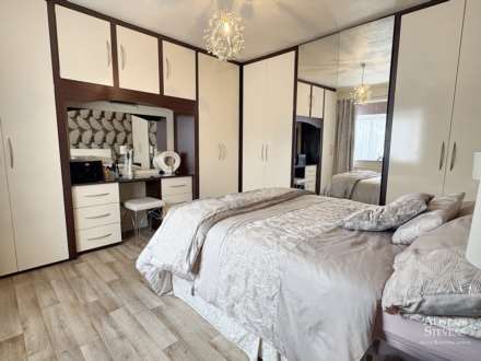 Ripponden Road, Oldham, Image 10