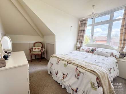 Ripponden Road, Oldham, Image 17