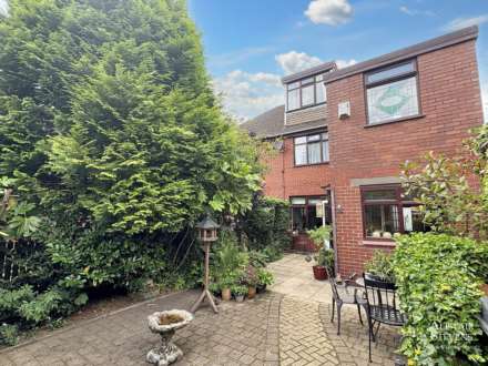 Ripponden Road, Oldham, Image 21